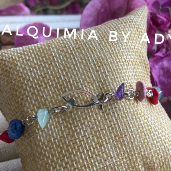 Alquimia Jewelry - Multi stones and sardine fish charm adorned bracelet